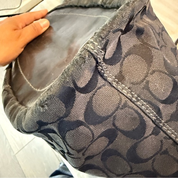 COACH BLEECKER SIGNATURE BLACK JACQUARD Y2K DUFFLE BUCKET SHOULDER HANDBAG 11438 - Picture 7 of 9